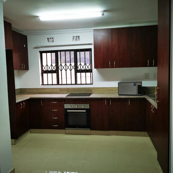 Duplex For Rent in Westville, Durban